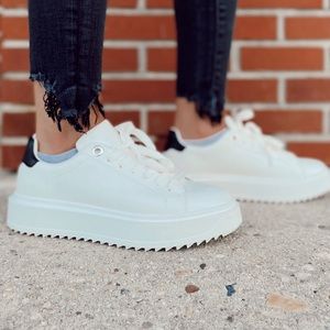 Steve Madden Catcher sneakers